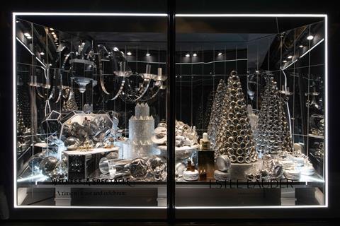 Harrods Christmas window 2021 Estée Lauder